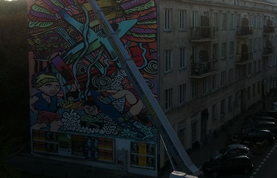 Mural na warszawskim Powiślu promuje program „Pasja - sposób na życie” w Canal+ Discovery