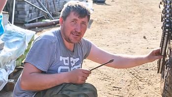 Awaria u Andrzeja z Plutycz. Poprosi o pomoc w "Rolnicy. Podlasie"