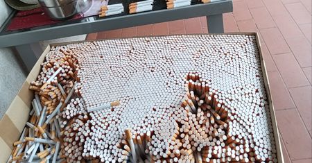 Miliony nielegalnych papierosów i powiązania z pseudokibicami. Rozbita grupa przestępcza na Lubelszczyźnie