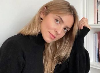 Przysiadła na molo. Oto co nosi zamiast dresów