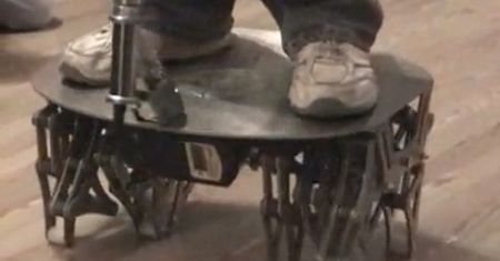 Cajun Crawler - chodzący Segway dla PRAWDZIWYCH geeków