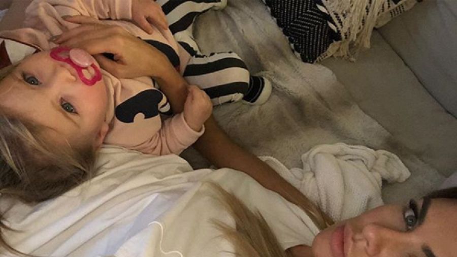 Babcine sposoby na przeziębienie. Natalia Siwiec zapytała o nie internautów 