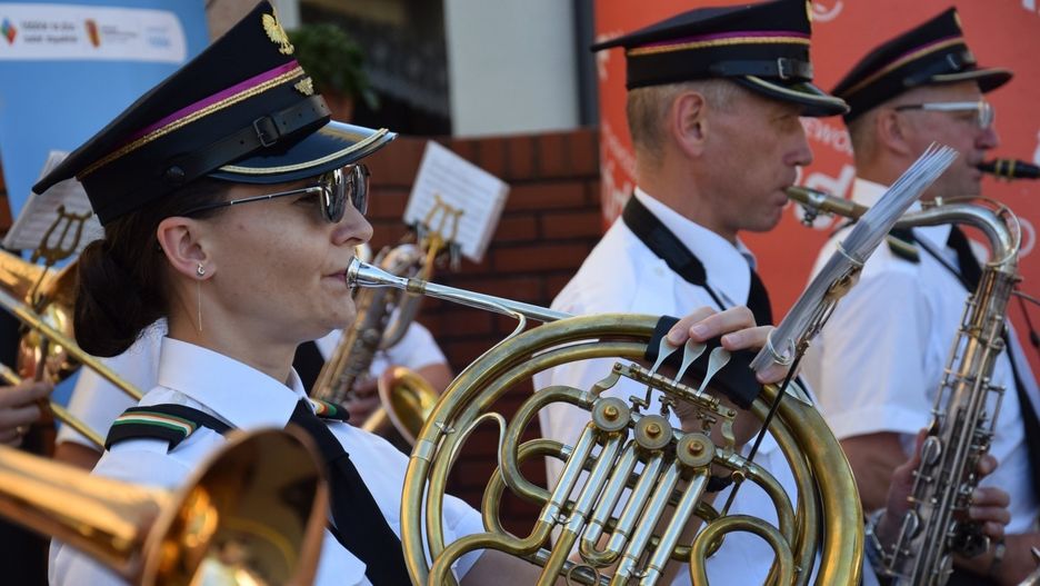 Orkiestry dęte znów pokazały siłę muzyki i talentu w Zduńskiej Woli