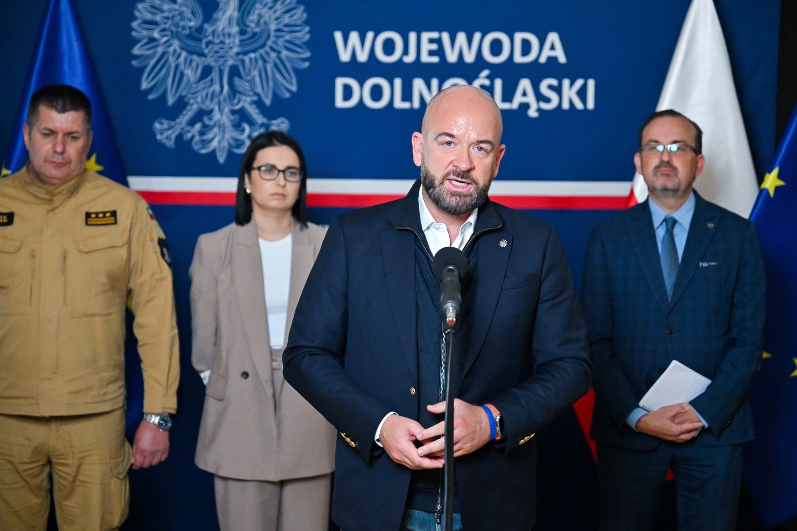 Jacek Sutryk
Maciej Kulczy�ski
konferencja prasowa, ostrze�enia, pogoda, przygotowania do ulew, przygotowania s�u�b, przygotowanie infrastruktury, przygotowania, silne opady deszczu, zagro�enie, zapowiedzi ulewy