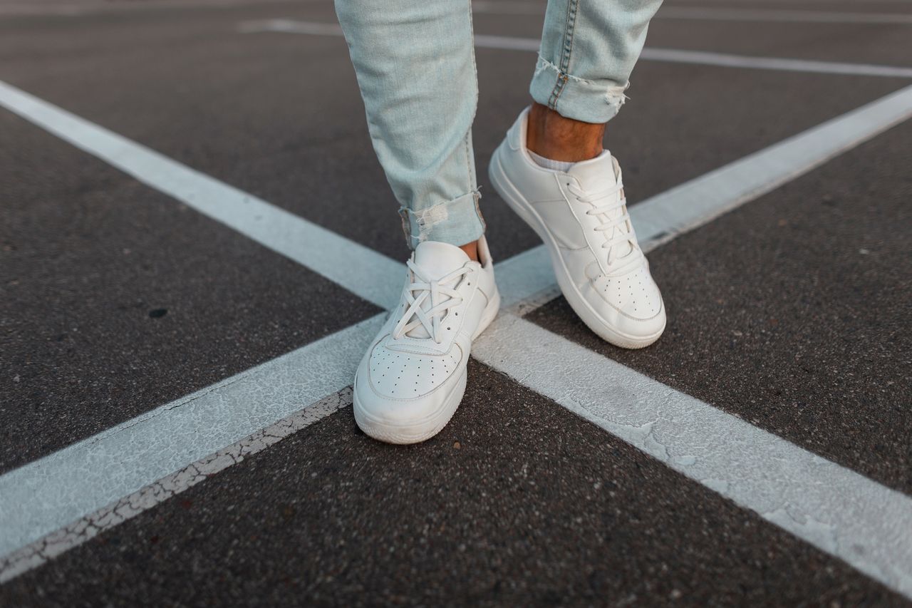 Sneakersy męskie – najmodniejsze modele na sezon wiosna-lato 2021