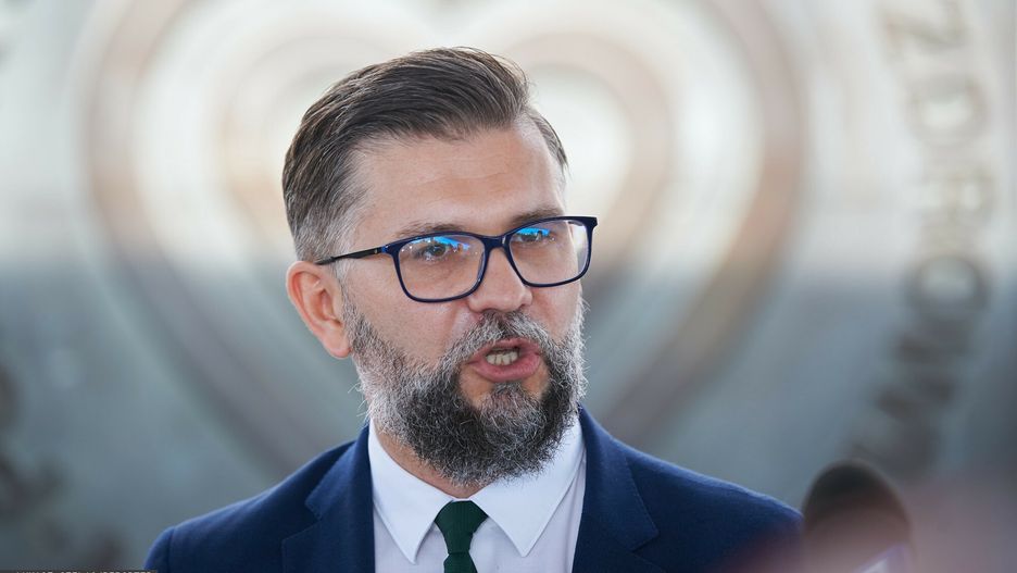 Koronawirus w Polsce. Lekarz: Nie zachowujmy się jak wariaci, bo wciąż jest pandemia. / Na zdjęciu prof. Maciej Banach