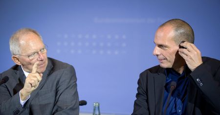 Kłopoty Grecji. Niemcy żądają by Ateny wznowiły współpracę z trojką