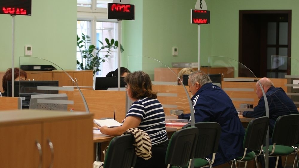 Średnia emerytura wzrośnie w przyszłym roku o niecałe 74 zł