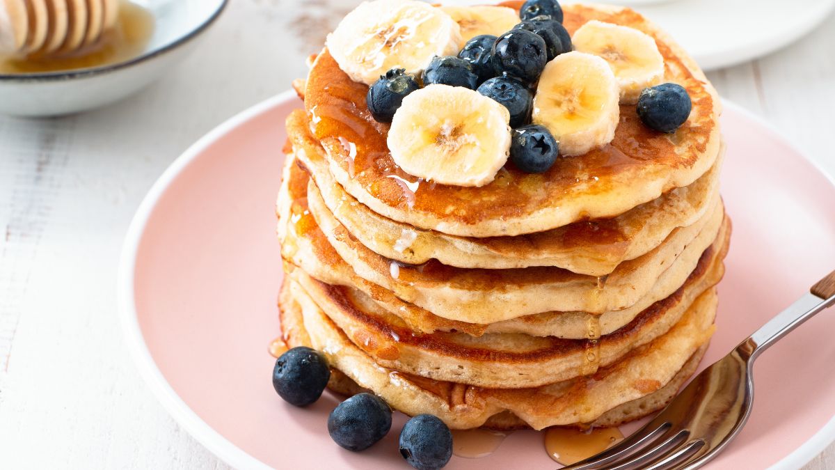 Naleśniki amerykańskie. Żeby je zrobić, pamiętaj o jednym składniku