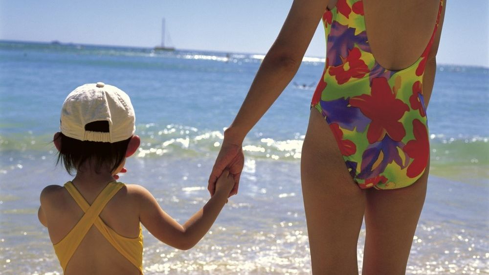 O wakacjach myślimy na początku roku, a biura podróży otwierają się na singli