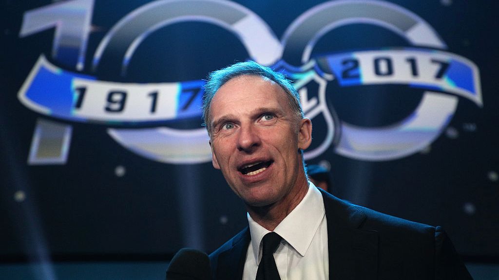 Getty Images / Dave Sandford/NHLI  / Dominik Hasek