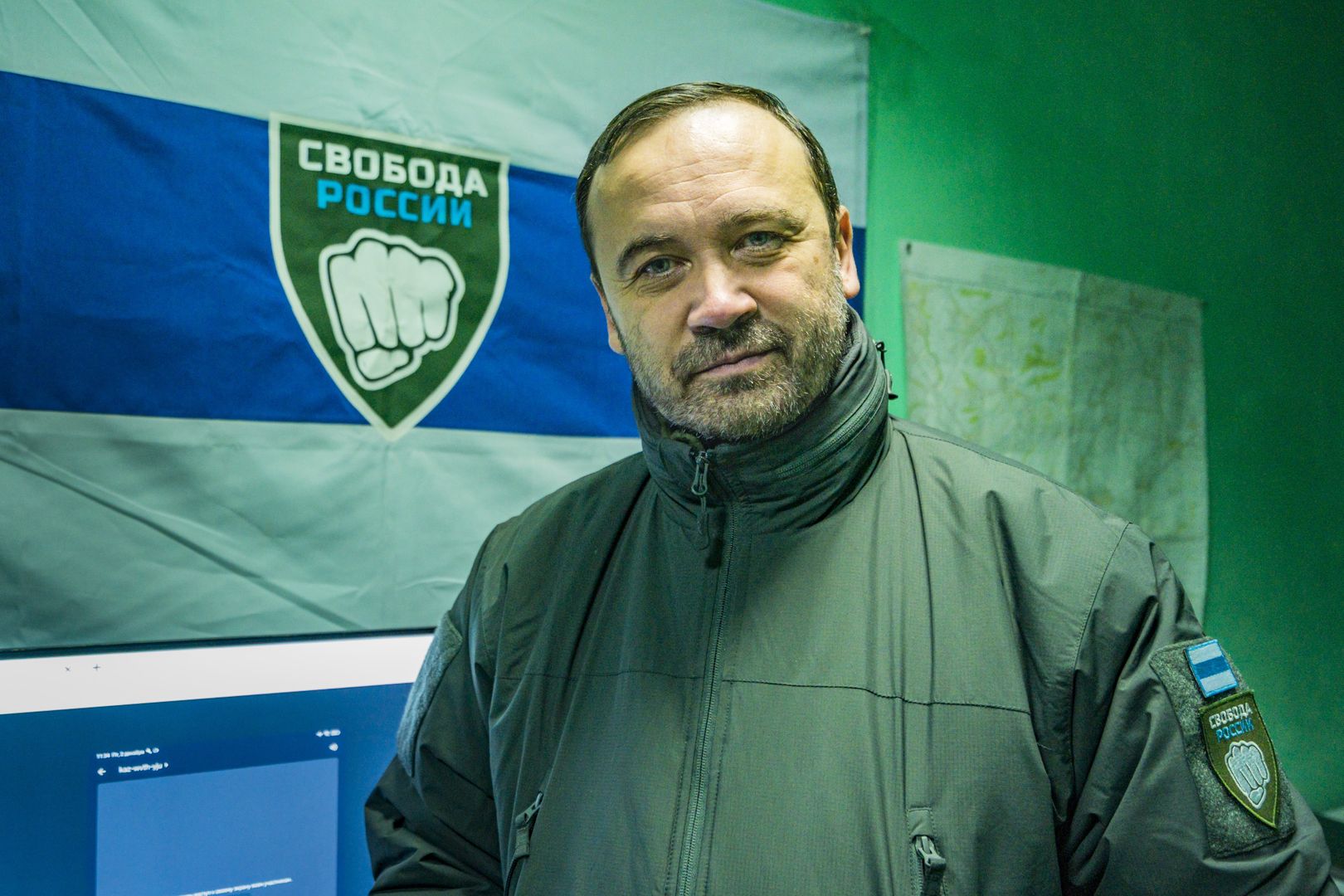 Ilja Ponomariow stoi na czele politycznego skrzydła Legionu "Wolność Rosji". Tu w Donbasie, w bazie Legionu 
