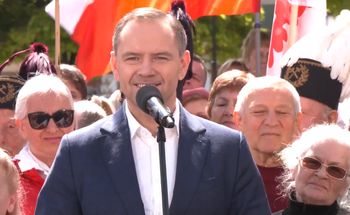 "Puenta jest optymistyczna". Zapytali Nawrockiego o tekst WP