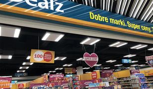 Dealz chce być jak Żabka. W ofercie hot dogi i kawa