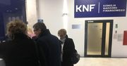 Posłowie PO i .N w siedzibie KNF z interwencją poselską. Radca odmówił wejścia