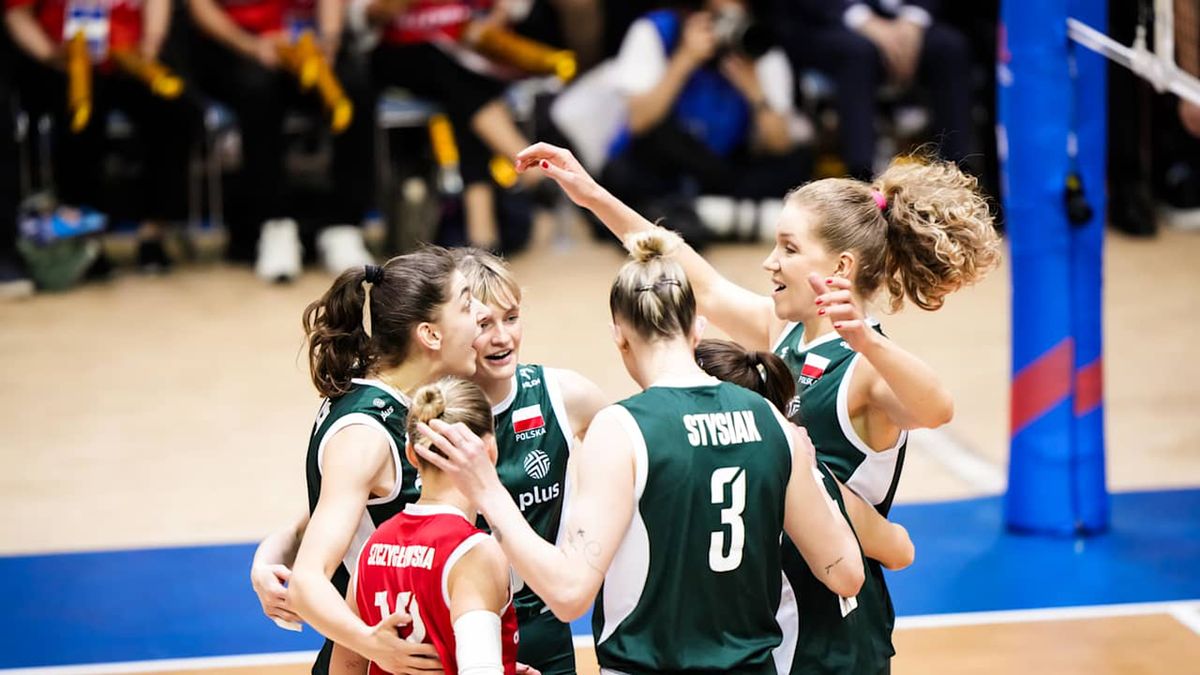 Materiały prasowe / VolleyballWorld / Na zdjęciu: reprezentacja Polski