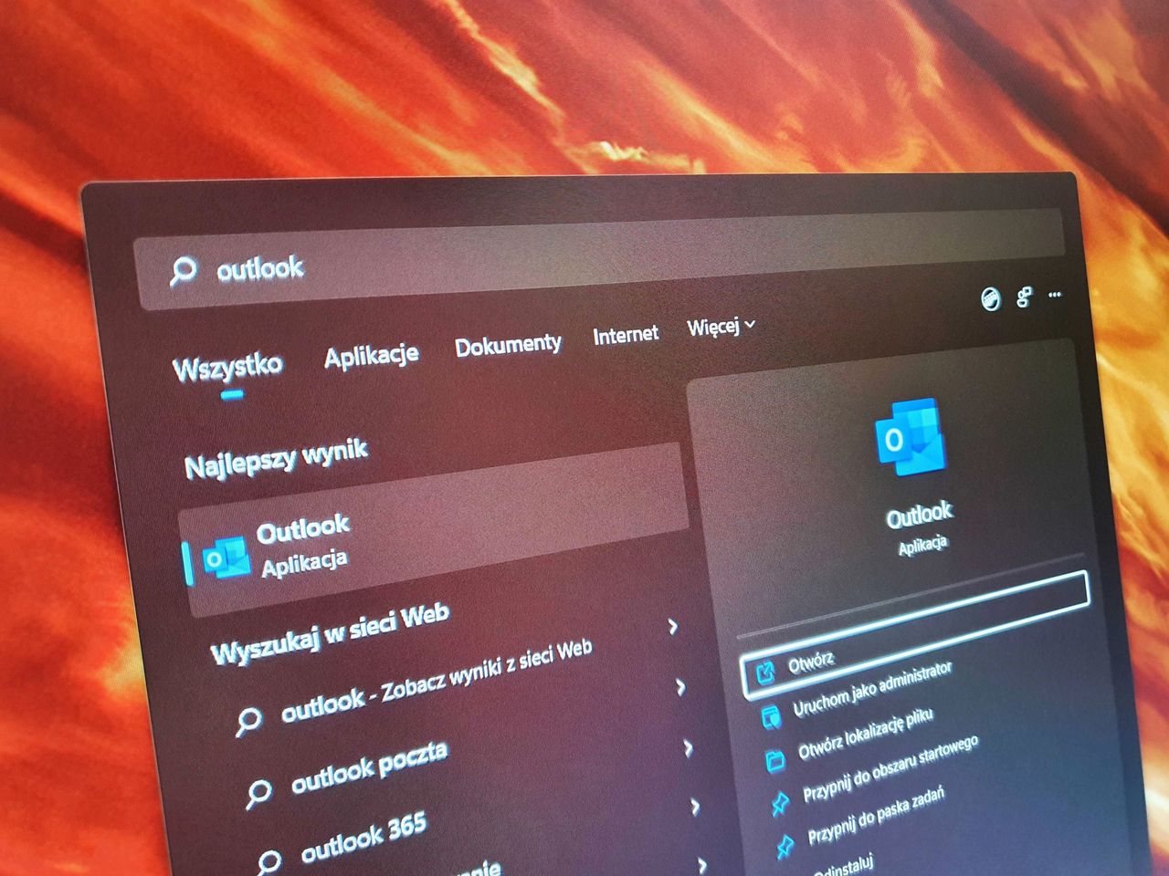 Outlook w wyszukiwarce Windows 11