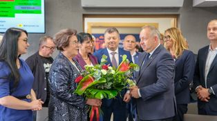 Prezydent Artur Łakomiec z wotum zaufania i absolutorium. "To zobowiązanie do dalszej pracy"