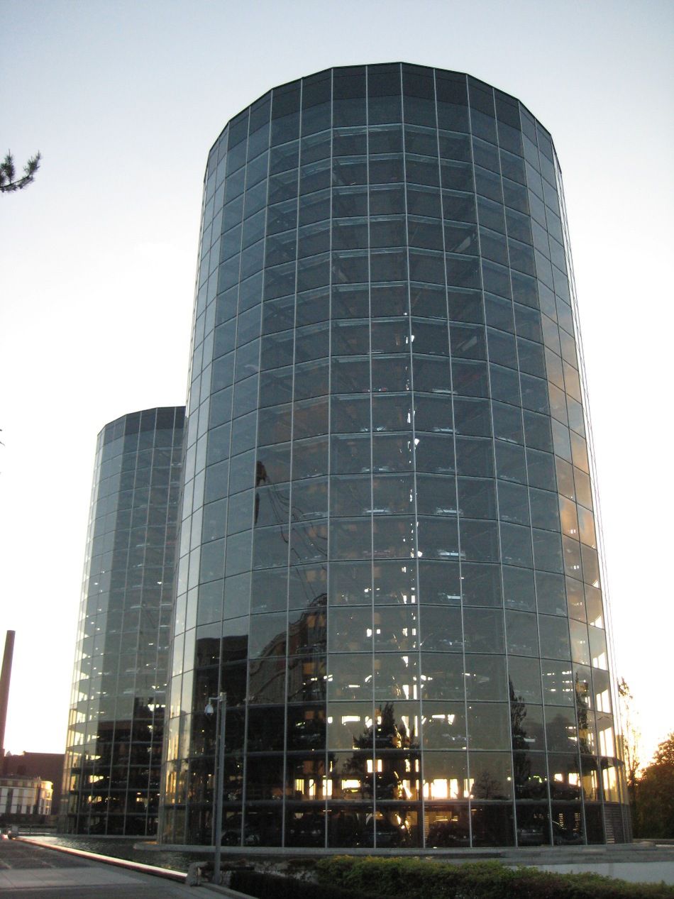 Wolfsburg Volkswagen Tower (fot. frankenbuilt)