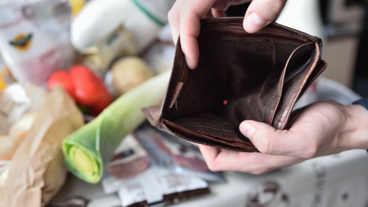 Kolejny cios w portfele Polaków. Czegoś takiego nie było od 1996 r. 