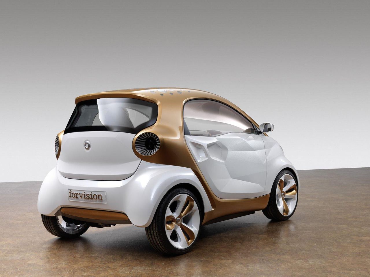 Smart Forvision EV Concept - przyjazny mieszczuch?