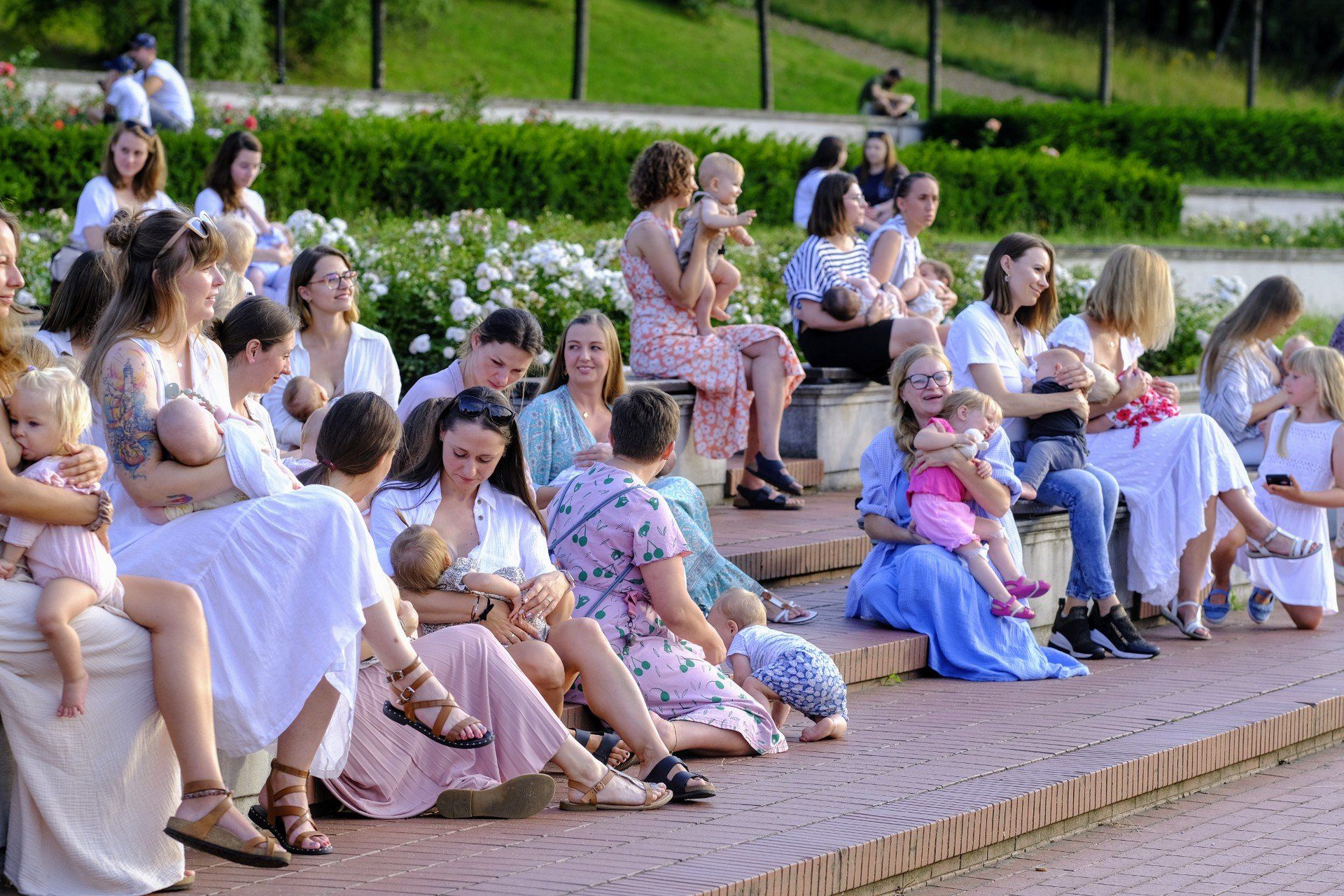 Flashmob publicznego karmienia piersią, Poznań, 2024