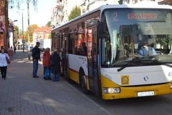 Lębork: 1 listopada więcej autobusów obsłuży trasę na cmentarz