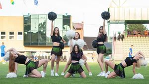 Cheerleaders Bełchatów zatańczyły na meczu GKS-u Bełchatów (galeria)