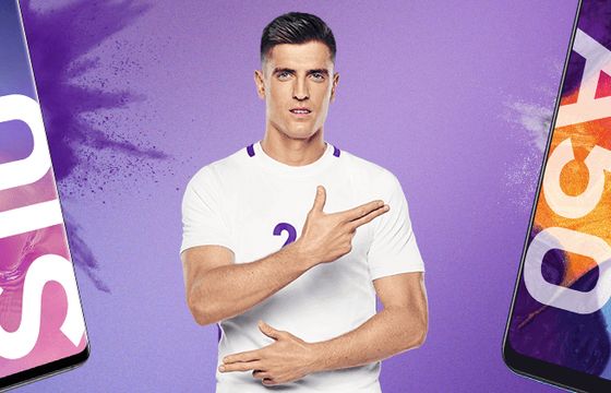 Krzysztof Piątek reklamuje Homebox w Play ze zniżką na drugi smartfon (wideo)