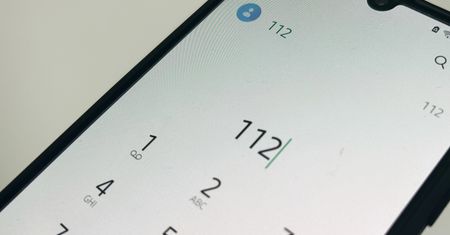 Dzielny 12-latek. Zadzwonił na numer alarmowy, uratował tacie życie