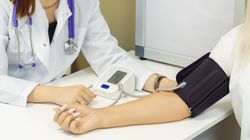 Jakie ciśnienie krwi grozi zawałem serca? Granica jest niższa, niż się wydaje