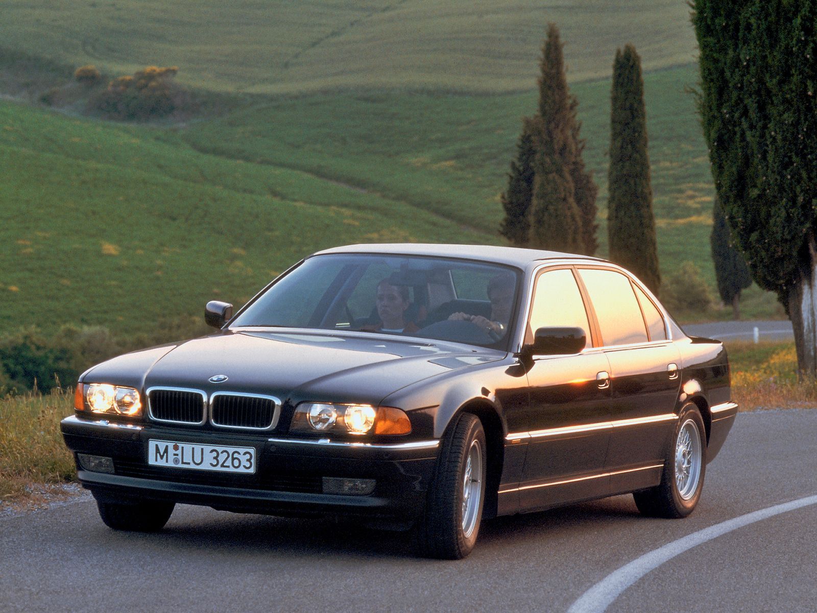 BMW Serii 7 14