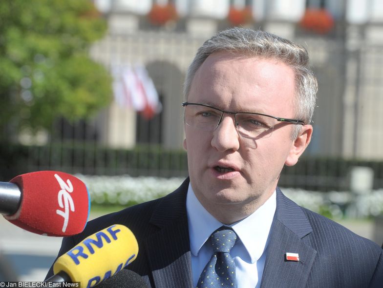 - To, co było określane jako "plan Zdzisława", wynika z dyrektyw UE - mówi Szczerski