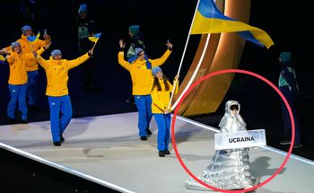 Nagły zwrot. Wiadomo, kim jest kobieta z tabliczką