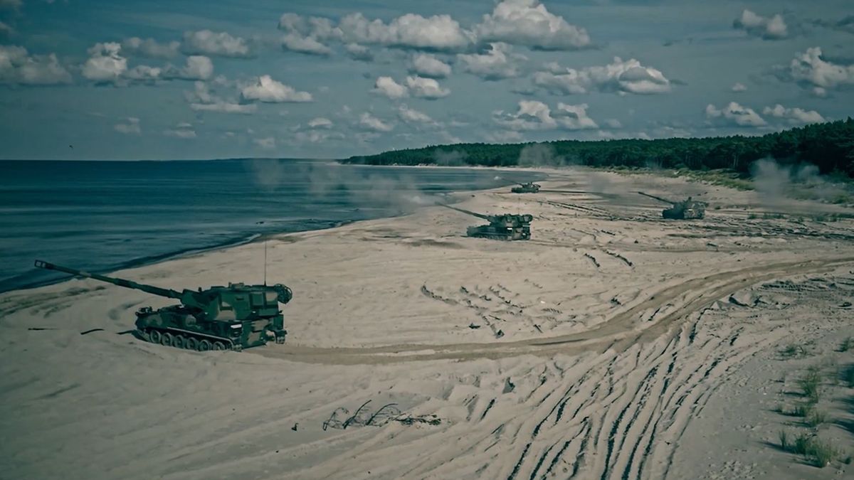 Polska artyleria podczas ćwiczeń w Ustce