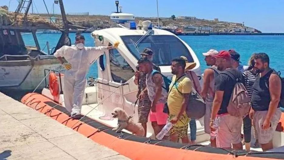 Lampedusa walczy z nielegalnymi imigrantami