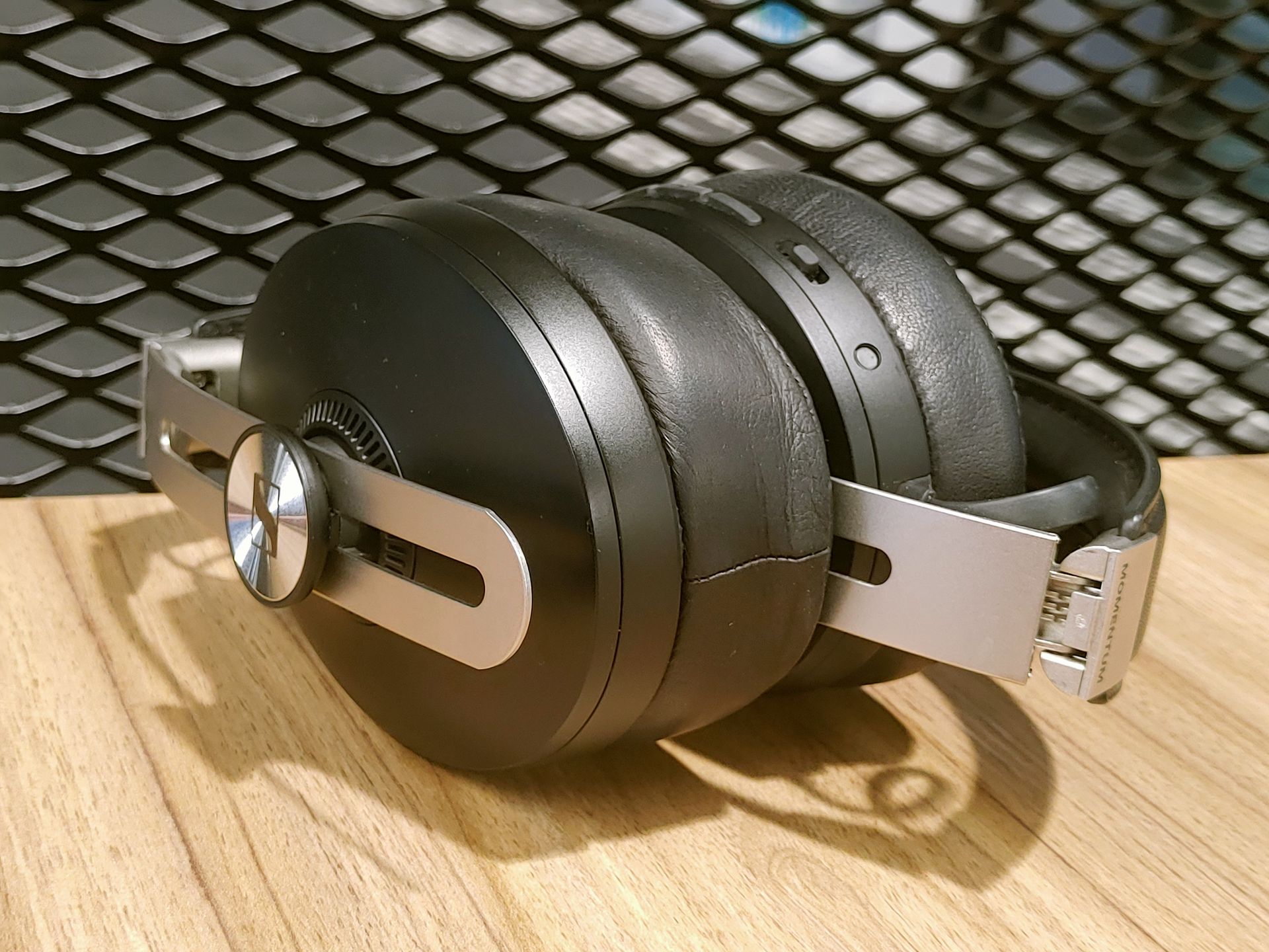 Sennheiser Momentum 3 Wireless. Słuchawki godne 2020 roku. Recenzja 5