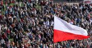 Holland pisze o Wałęsie dla Wajdy
