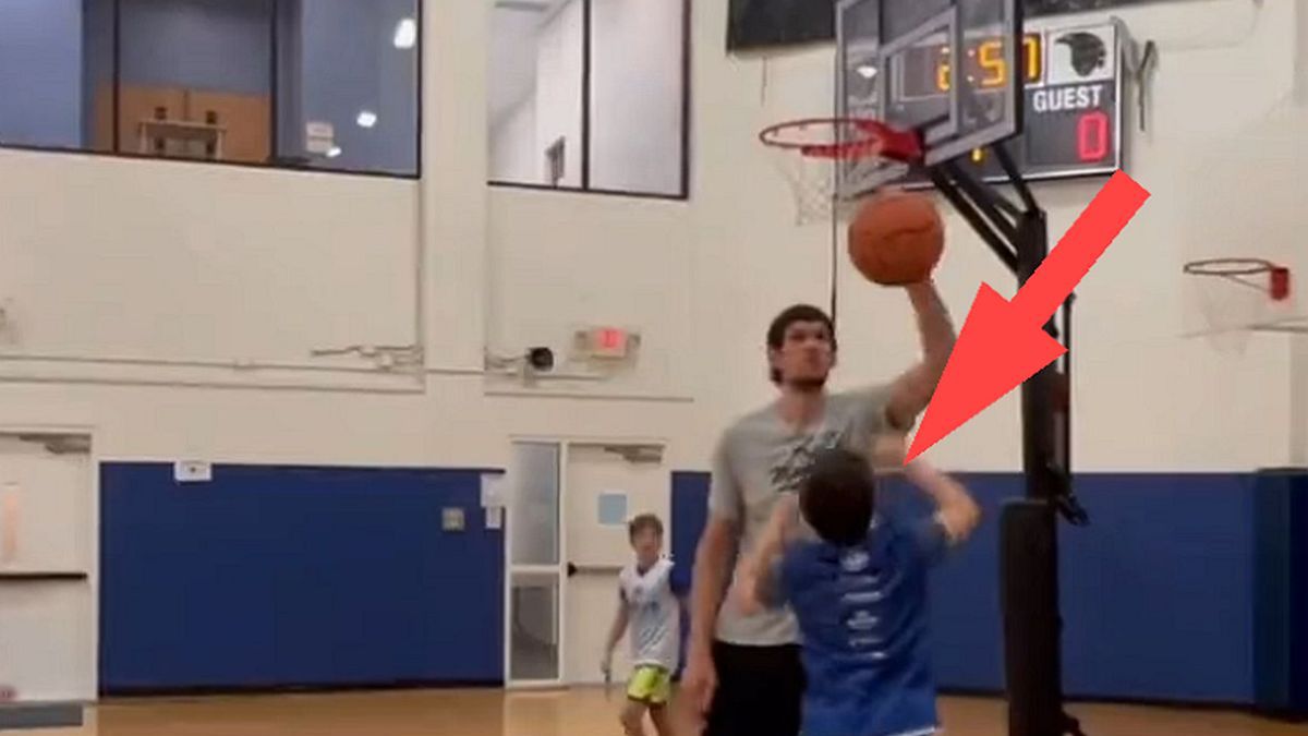 Instagram / twitter.com/dallasmavs / Boban Marjanović