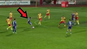 Efektowny gol w polskiej lidze. Minął rywali, a potem huknął nie do obrony