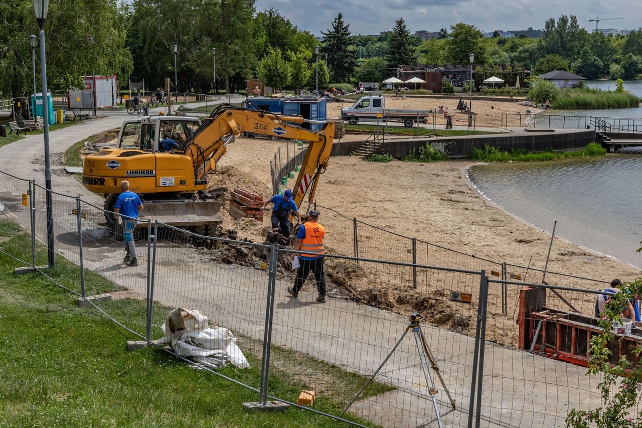 Upały i sezon kąpielowy, a Bagry w remoncie. Ale jest gdzie plażować i zejść do wody