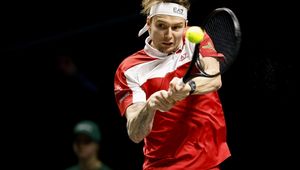 Trudny początek faworyta gospodarzy. Niespodziewane porażki gwiazdorów