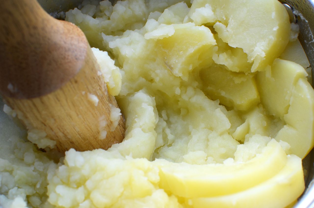 Większość wyrzuca, a to prawdziwy skarb. Podkręci smak purée lepiej niż cokolwiek innego