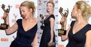 Kurdej-Szatan pozuje ze statuetką... "Najlepszej aktorki" (ZDJĘCIA)
