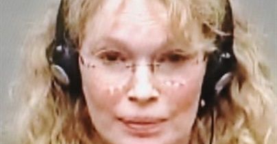 Mia Farrow zeznała: ''Campbell dostała diament od zbrodniarza wojennego''