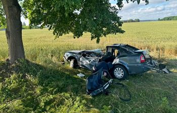 Tragiczny finał dachowania na trasie Szczuczyn – Grajewo