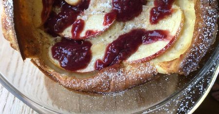 Dutch baby. Holenderski pieczony naleśnik