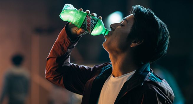„There's no feeling like doing” w reklamach Mountain Dew (wideo)
