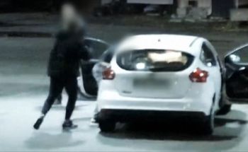 Pobicie chorego kierowcy. Trzej policjanci staną przed sądem