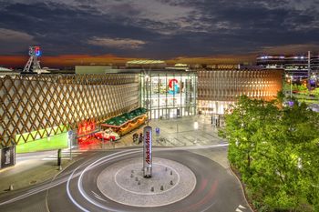 Katowice: Grudniowe atrakcje dla młodszych i starszych. "Świąteczna kraina zabawek" i mikołajki w Silesia City Center w Katowicach